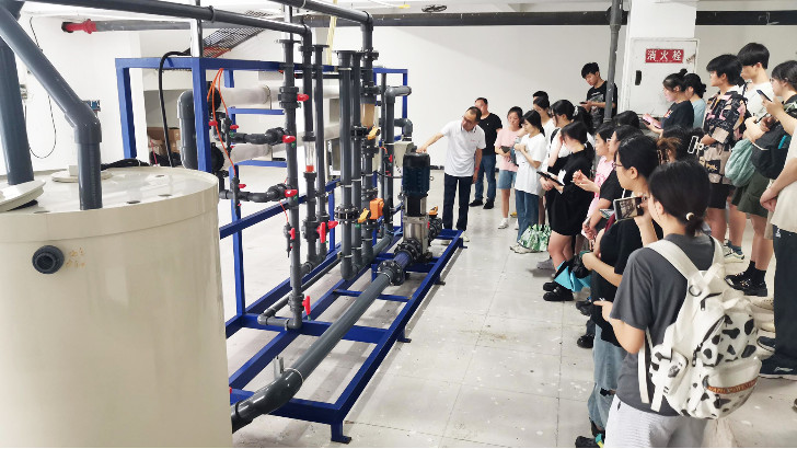 校企深化合作，重庆依斯倍走进重庆工商大学“废水处理”课堂