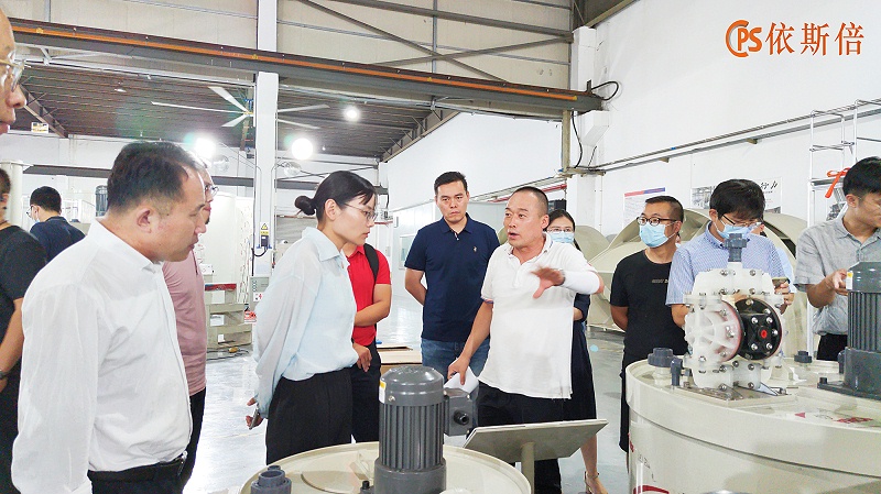 苏州市科技局领导及市发展促进会产业协会莅临依斯倍参观指导