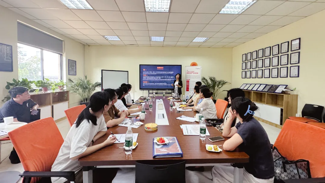 苏州工业园区绿色产业联盟协会走进依斯倍，共探绿色发展新路径